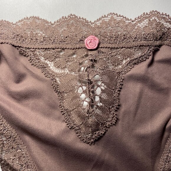 Victoria's Secret Dream Angels Lace-Trim Bikini Panty M Cloudy Grey Silky NWT - Picture 4 of 6